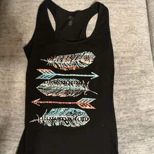 Chic Black Feather Graphic Women's Tank Top